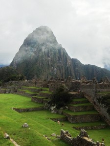 Machu Picchu (com Wayna Picchu ao fundo)