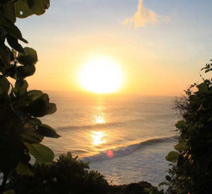 Uluwatu (Bali, Indonésia).