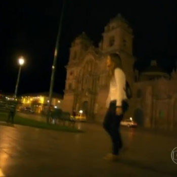 Paloma atordoada em plena Plaza de Armas de Cuzco