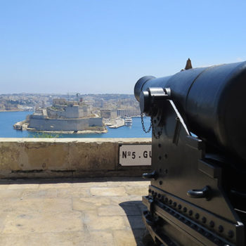 Saluting Battery