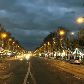 Mercado de Natal na Champs Elysées